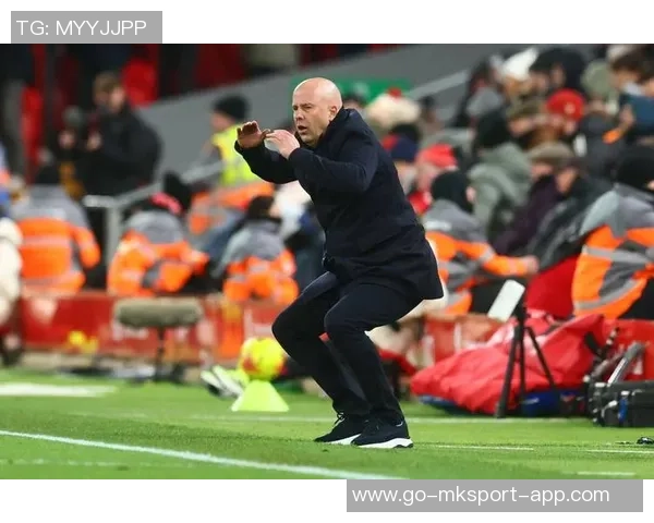 利物浦传奇球员呼吁曼联切尔西更换主帅期待斯洛特带来转机